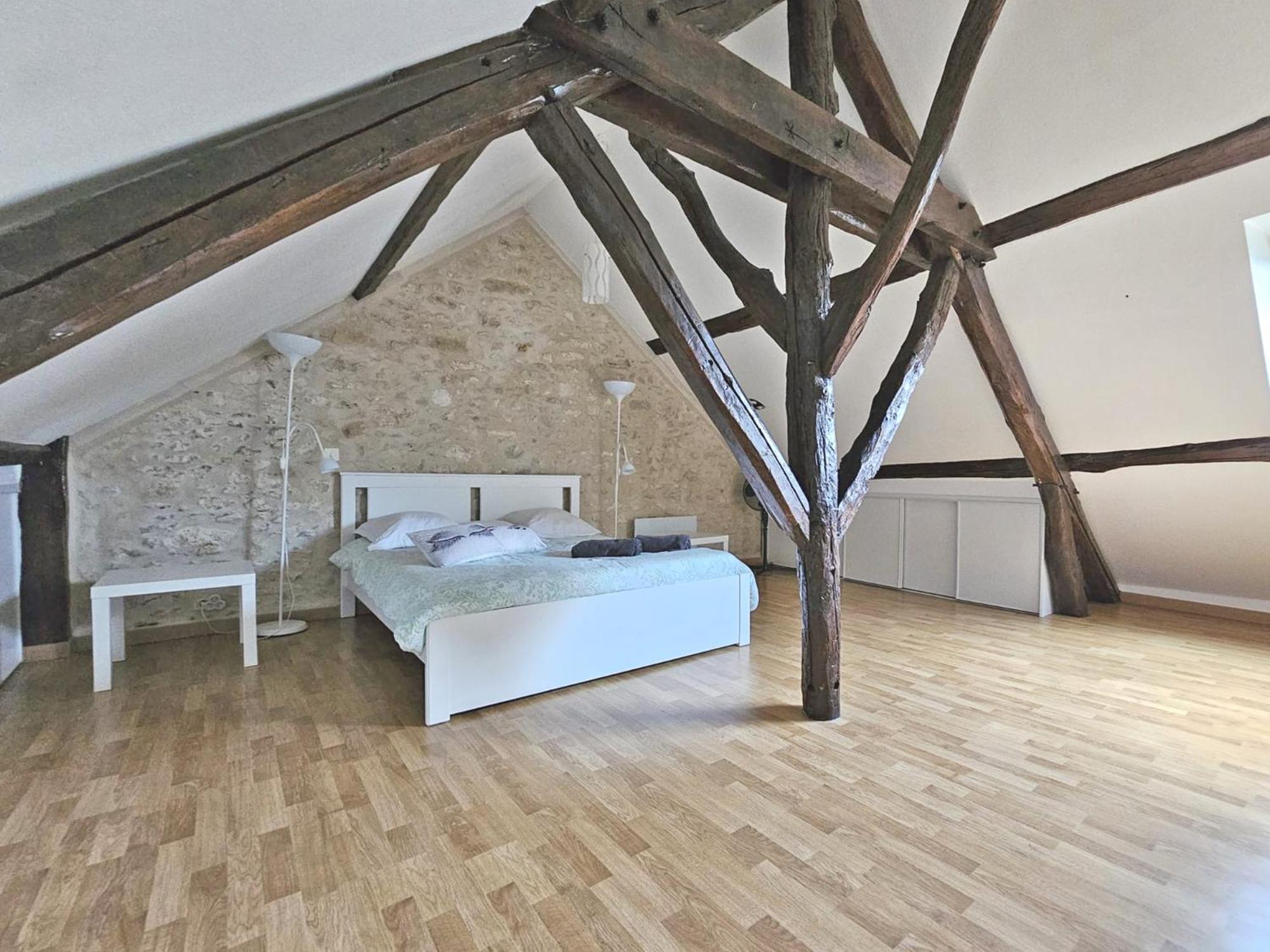 Triplex Sisley - Maison Atypique Avec Cour Exterieure 모레쉬르루앙 외부 사진